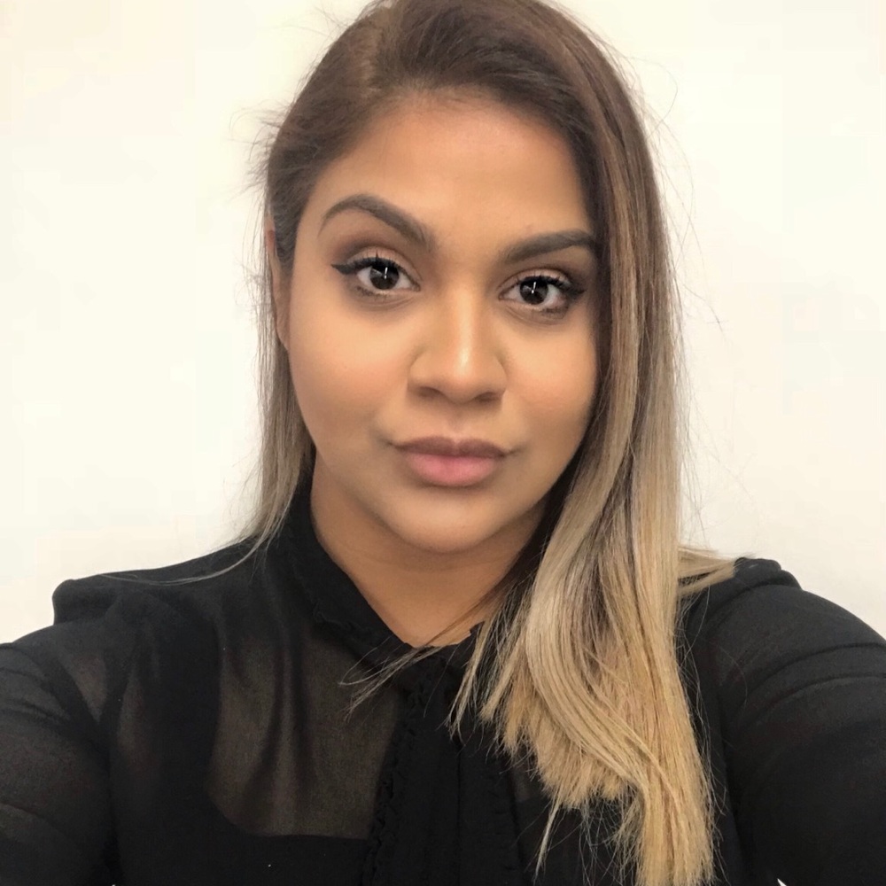 Meet your Posher, Leonor